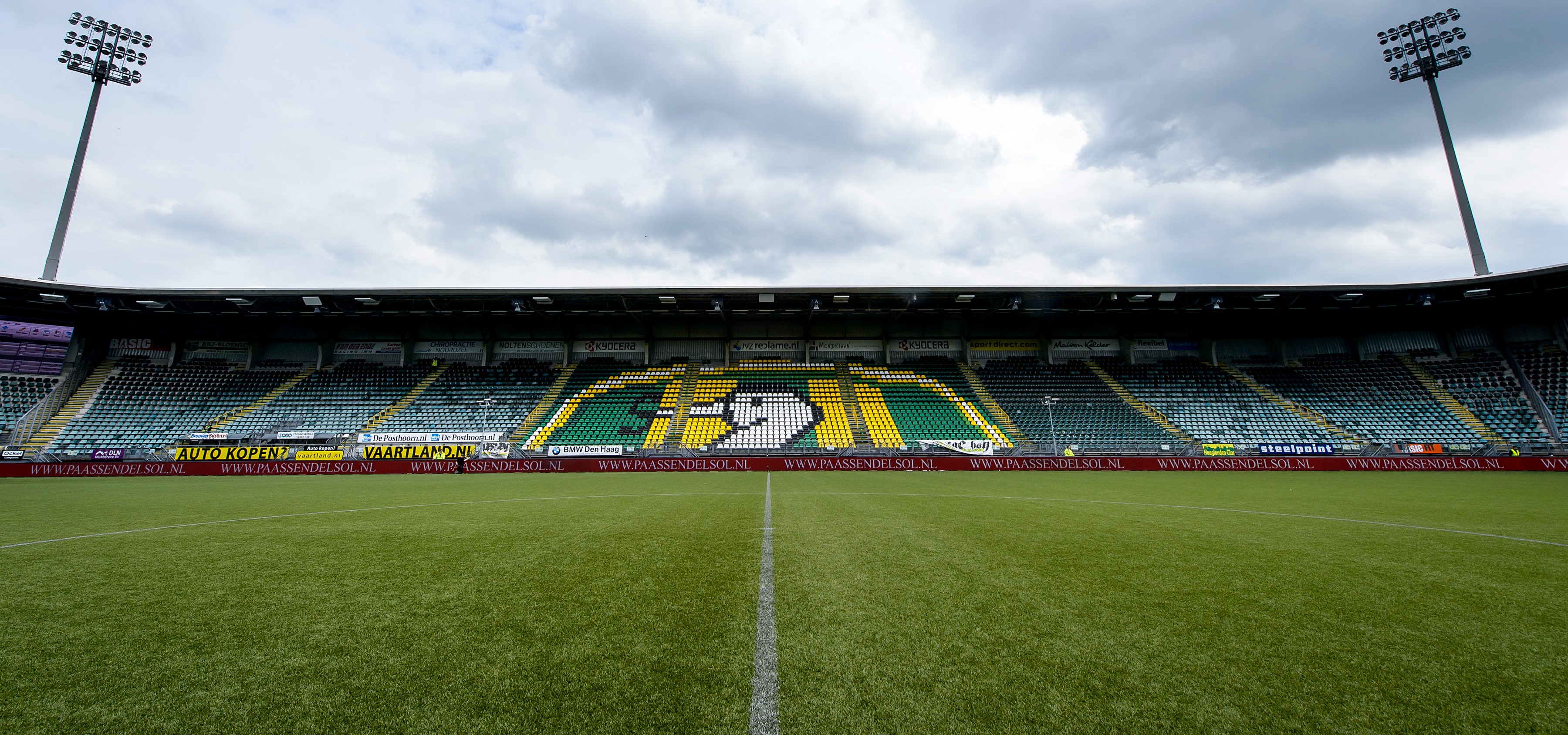Ado Den Haag Vs Fc Groningen At Cars Jeans Stadion On 20 09 20 Sun 12 15 Football Ticket Net
